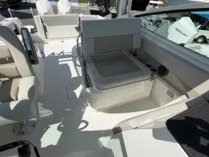 Thumbnail von Boston Whaler 28 VANTAGE