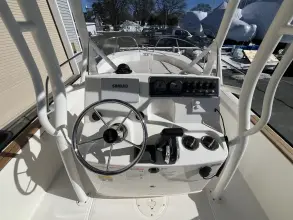 Thumbnail von Boston Whaler 190 Montauk