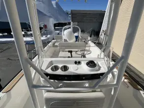 Thumbnail von Boston Whaler 190 Montauk