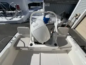 Thumbnail von Boston Whaler 190 Montauk