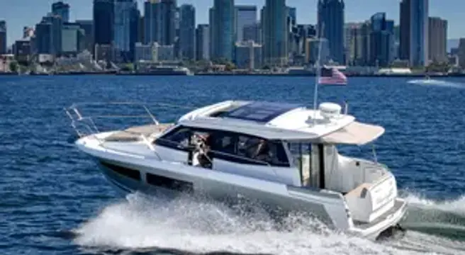 Jeanneau NC 9