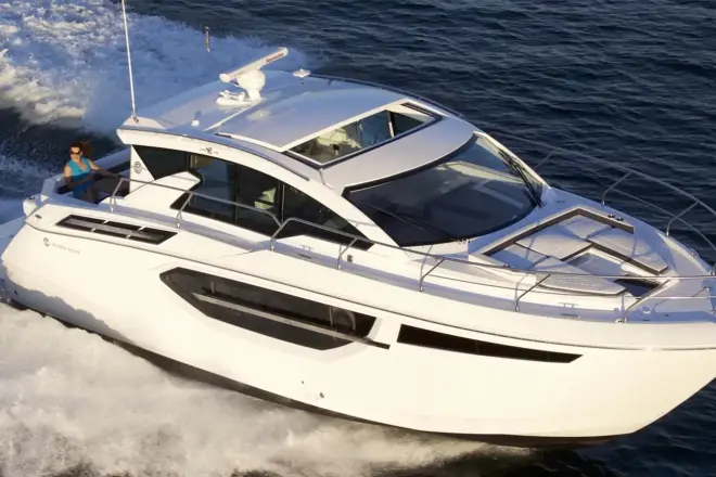 Cruisers Yachts 42 Cantius SARGAM