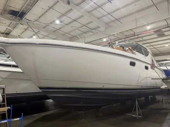 Tiara Yachts 4300 SOVRAN