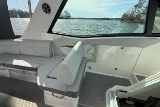 Thumbnail von Sea Ray Sundancer 320