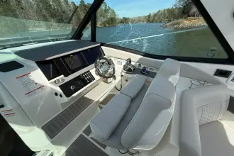 Thumbnail von Sea Ray Sundancer 320