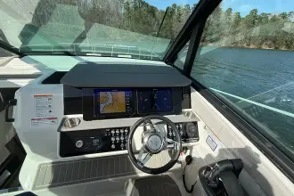 Thumbnail von Sea Ray Sundancer 320