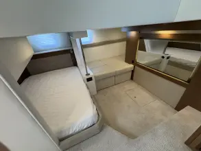 Thumbnail von Cruisers Yachts 450 CANTIUS