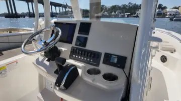 Thumbnail von Boston Whaler 250 Dauntless