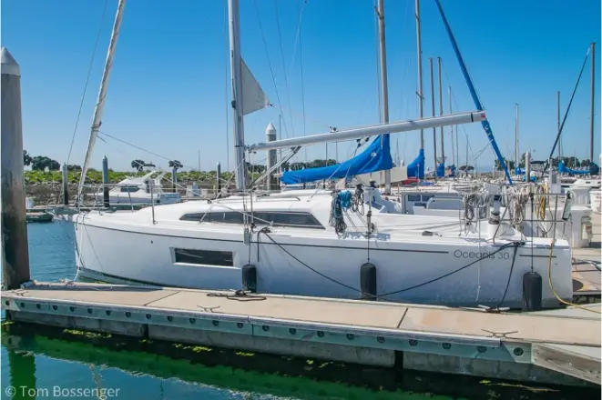 Beneteau Oceanis 30.1 Skylight