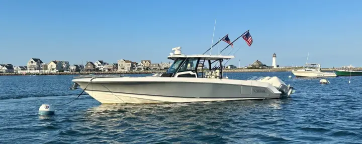 Boston Whaler 380 Outrage
