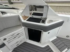 Thumbnail von Sea Ray SLX 310 Outboard