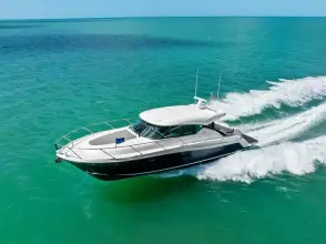 Thumbnail von Tiara Yachts C44 SOUTHWIND