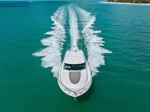 Thumbnail von Tiara Yachts C44 SOUTHWIND