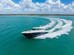 Thumbnail von Tiara Yachts C44 SOUTHWIND