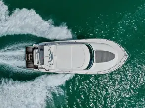 Thumbnail von Tiara Yachts C44 SOUTHWIND