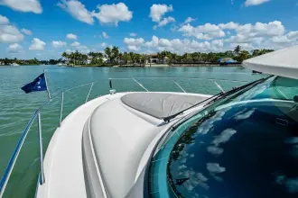 Thumbnail von Tiara Yachts C44 SOUTHWIND