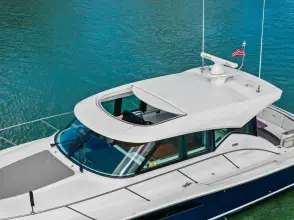 Thumbnail von Tiara Yachts C44 SOUTHWIND