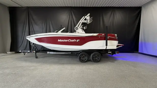 MasterCraft XT22