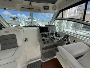 Thumbnail von Boston Whaler 315 Conquest