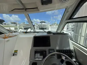 Thumbnail von Boston Whaler 315 Conquest