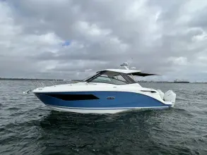 Sea Ray 320 Sundancer Outboard