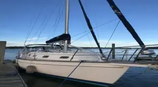 Island Packet 35