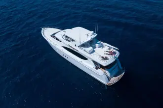 Thumbnail von Hatteras 80 Enclosed Bridge Skylounge OUTRAGEOUS