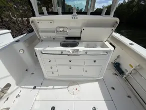Thumbnail von Boston Whaler 350 Outrage