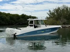 Thumbnail von Boston Whaler 350 Outrage