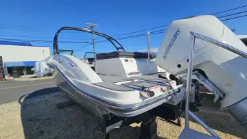 Thumbnail von Sea Ray SPX 210 Outboard