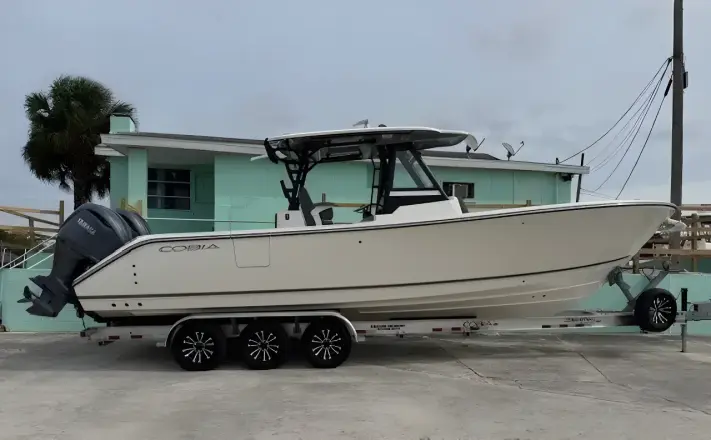Cobia 28 CC