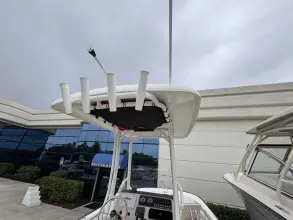 Thumbnail von Boston Whaler 210 Montauk