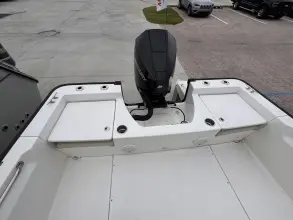 Thumbnail von Boston Whaler 210 Montauk