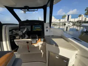 Thumbnail von Boston Whaler 350 Realm