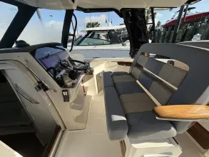 Thumbnail von Boston Whaler 350 Realm