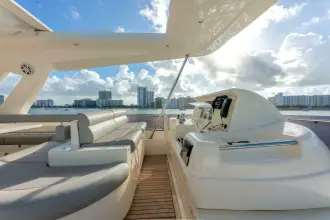 Thumbnail von Ferretti Yachts 870 Lady Nelly