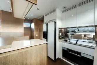 Thumbnail von Ferretti Yachts 870 Lady Nelly