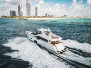Thumbnail von Ferretti Yachts 870 Lady Nelly