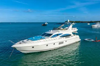 Thumbnail von Azimut 68 "Pony Up"