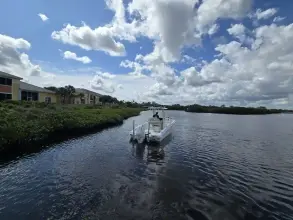 Thumbnail von Boston Whaler 250 Dauntless