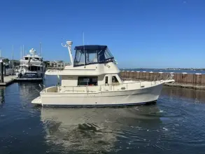 Thumbnail von Mainship 34 Cruiser Knot Tied Down