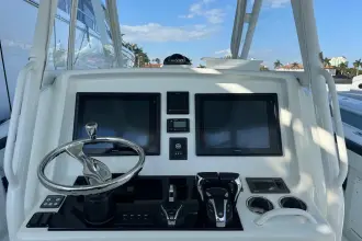 Thumbnail von Yellowfin 39 Offshore