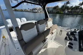 Thumbnail von Edgewater 368 CC