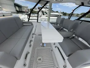 Thumbnail von Cruisers Yachts 38 VTR