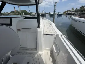 Thumbnail von Cruisers Yachts 38 VTR