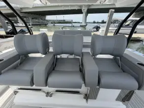 Thumbnail von Cruisers Yachts 38 VTR