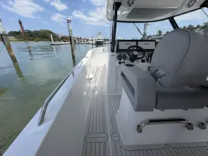 Thumbnail von Cruisers Yachts 38 VTR
