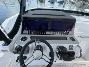 Thumbnail von Cruisers Yachts 38 VTR