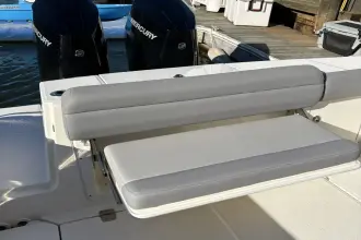 Thumbnail von Boston Whaler 330R