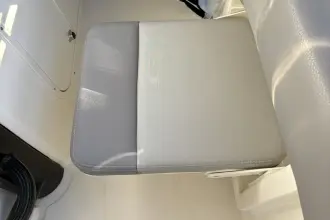 Thumbnail von Boston Whaler 330R